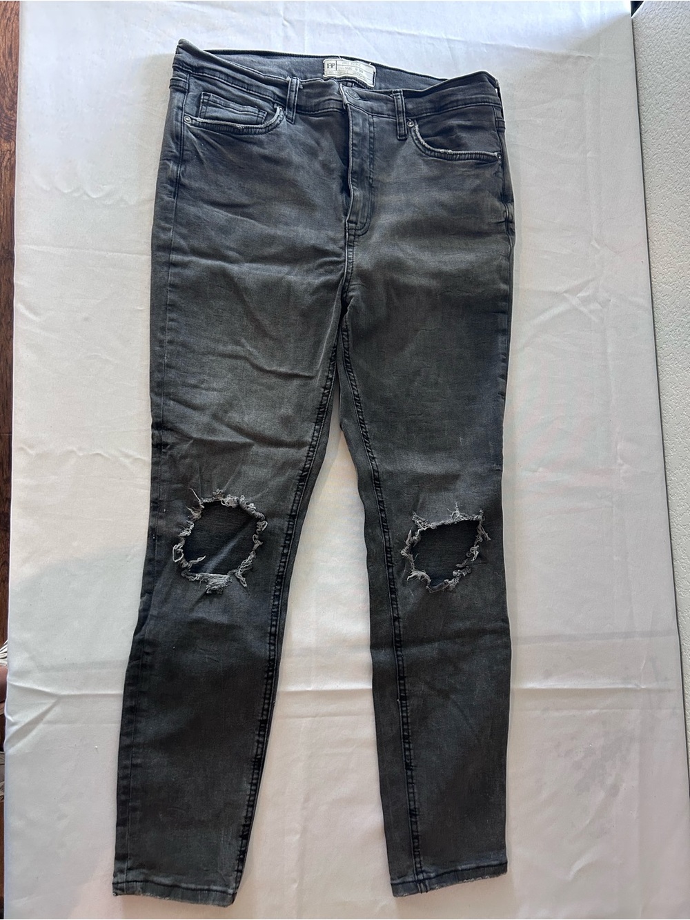Free People Busted Knee Skinny Jeans